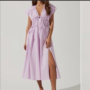 Lilac ASTR sleeveless ruched midi dress, size M, Never worn!